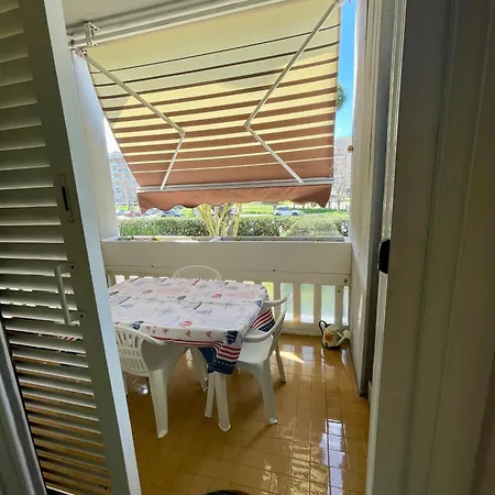 Vicino Al Mare * Λίντο ντι Όστια